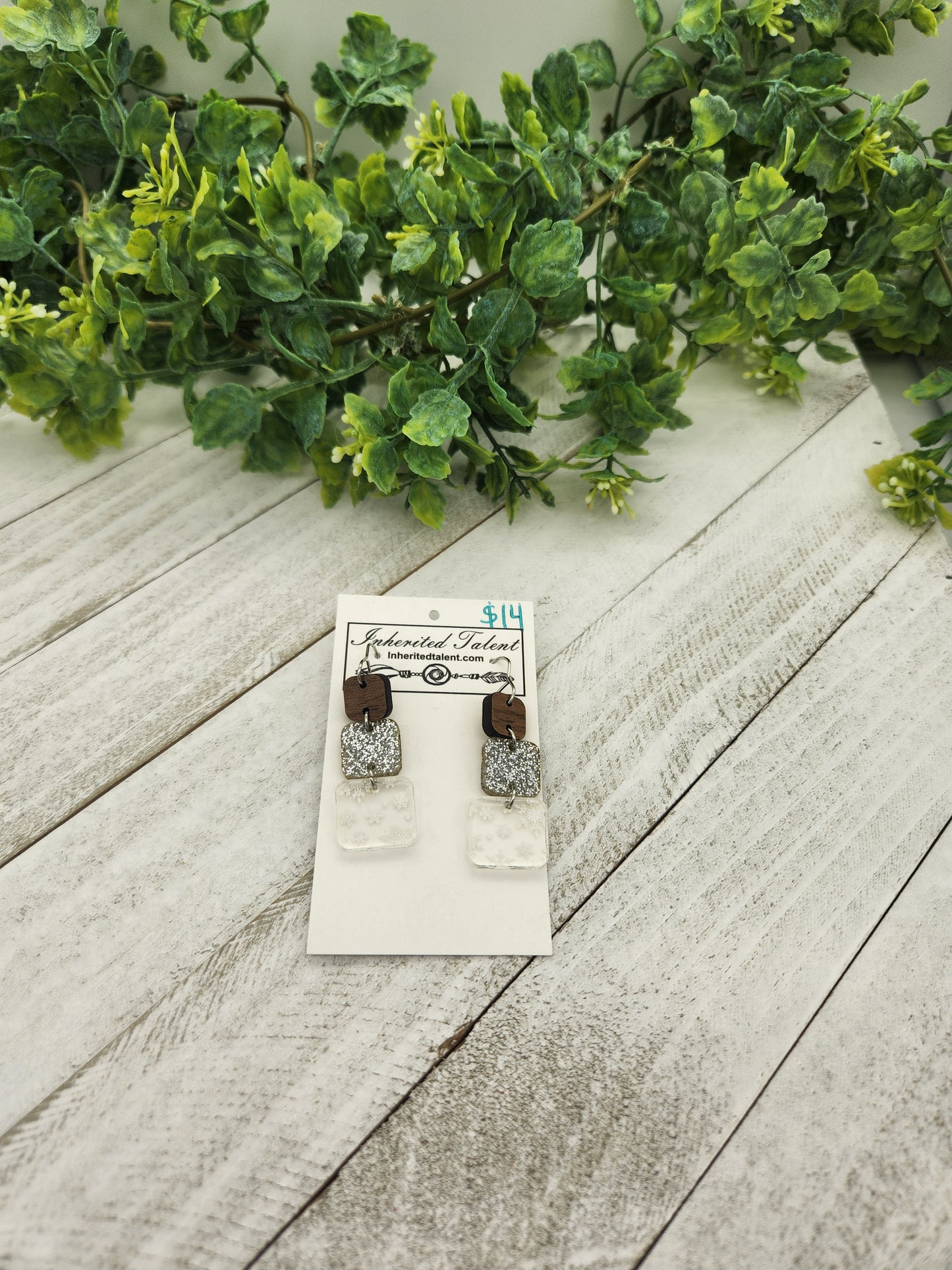 Snowflake earrings