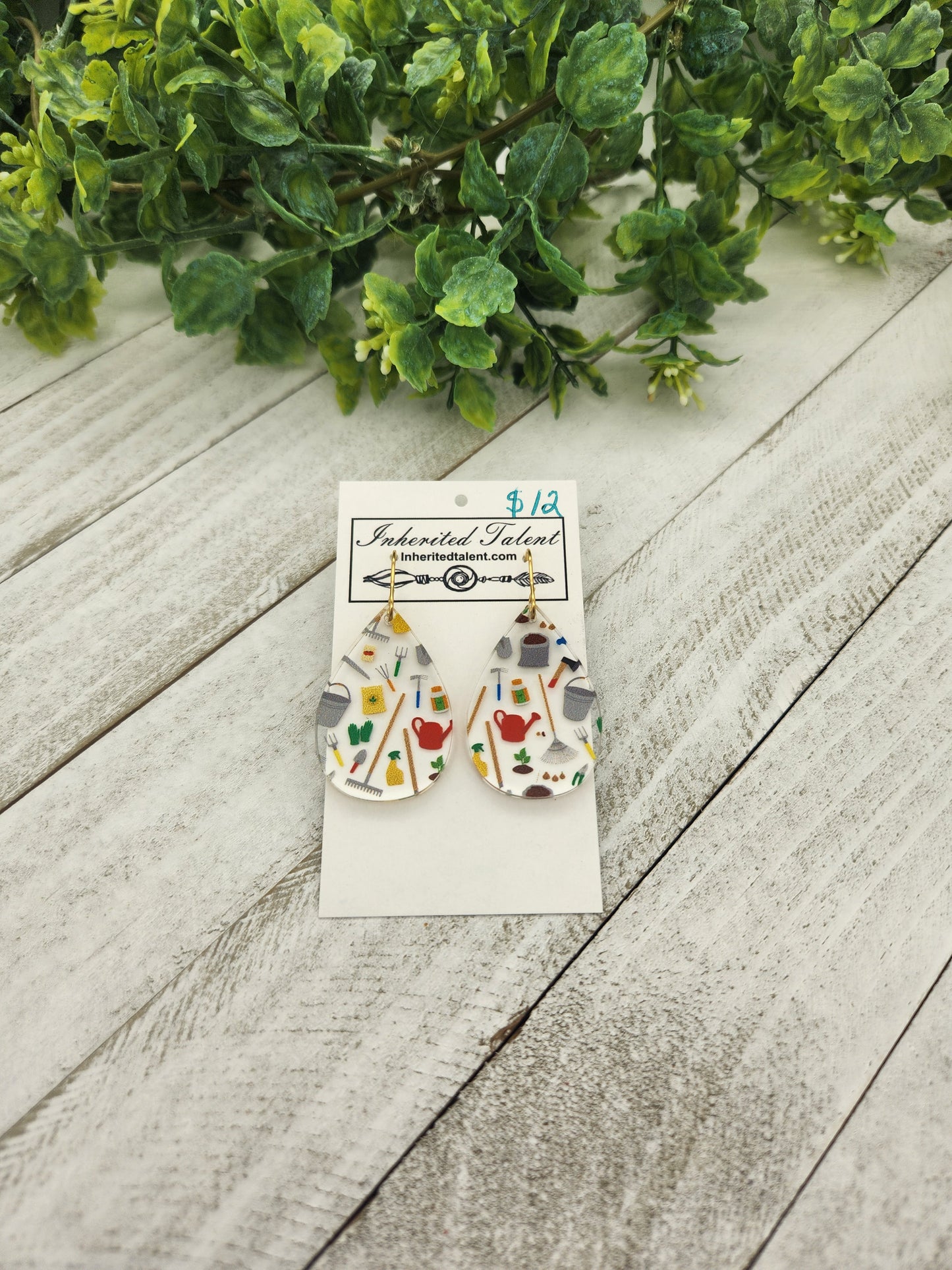 Gardening earrings