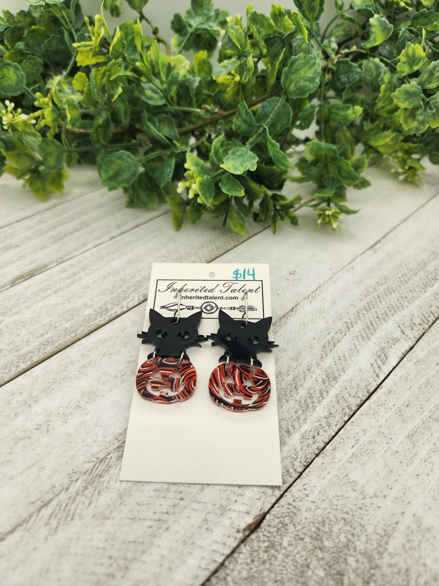 Black and red cat halloween earrings